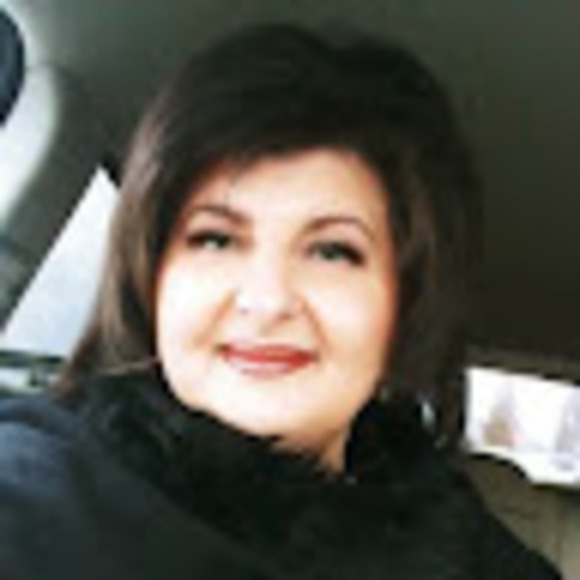 Meet your Posher, Suzanne - Picture 1 of 1